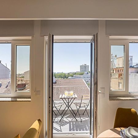 Urban House By Lovelystay Porto Bagian luar foto