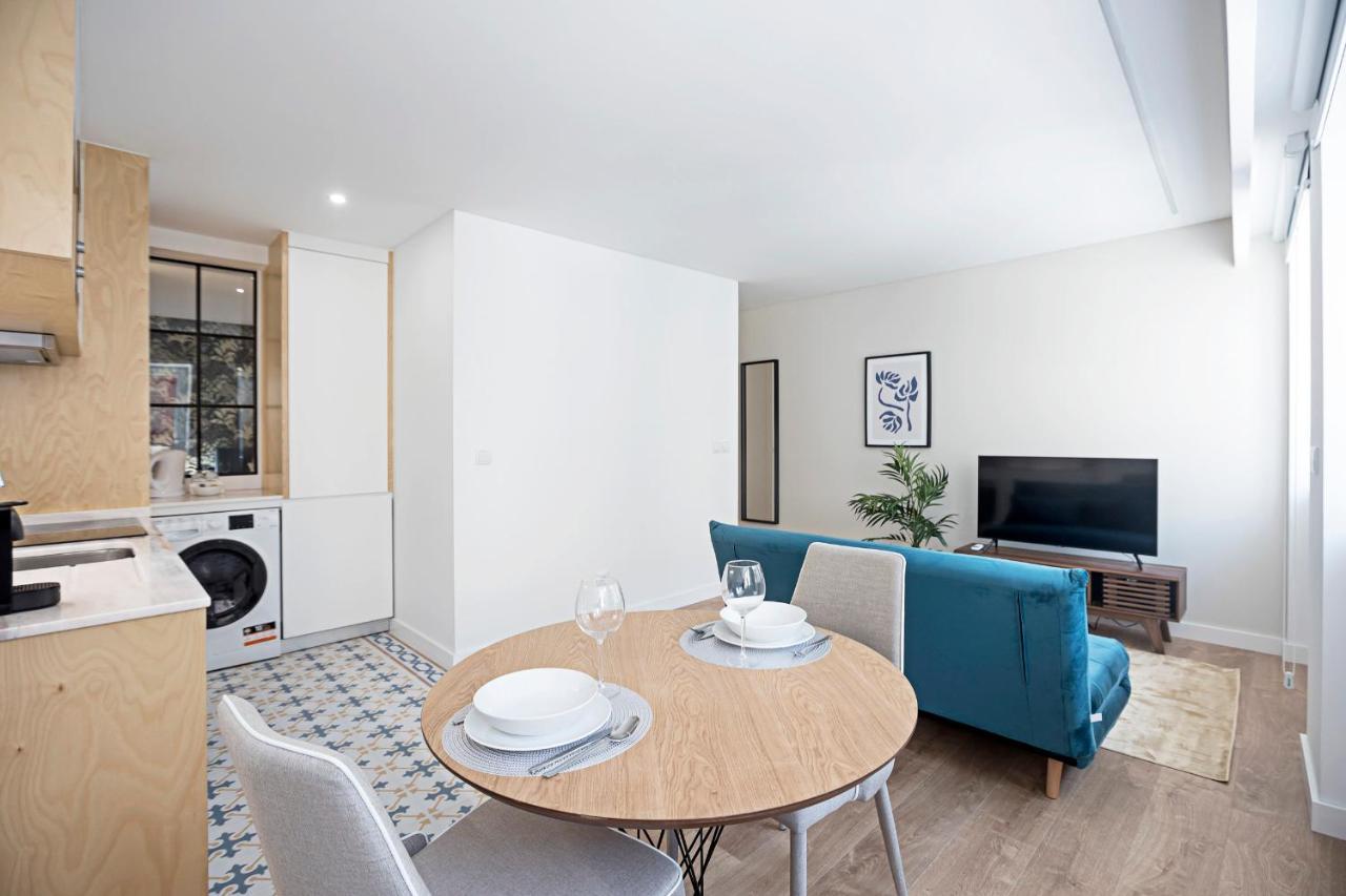 Urban House By Lovelystay Porto Bagian luar foto