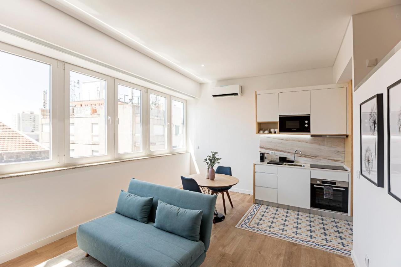 Urban House By Lovelystay Porto Bagian luar foto