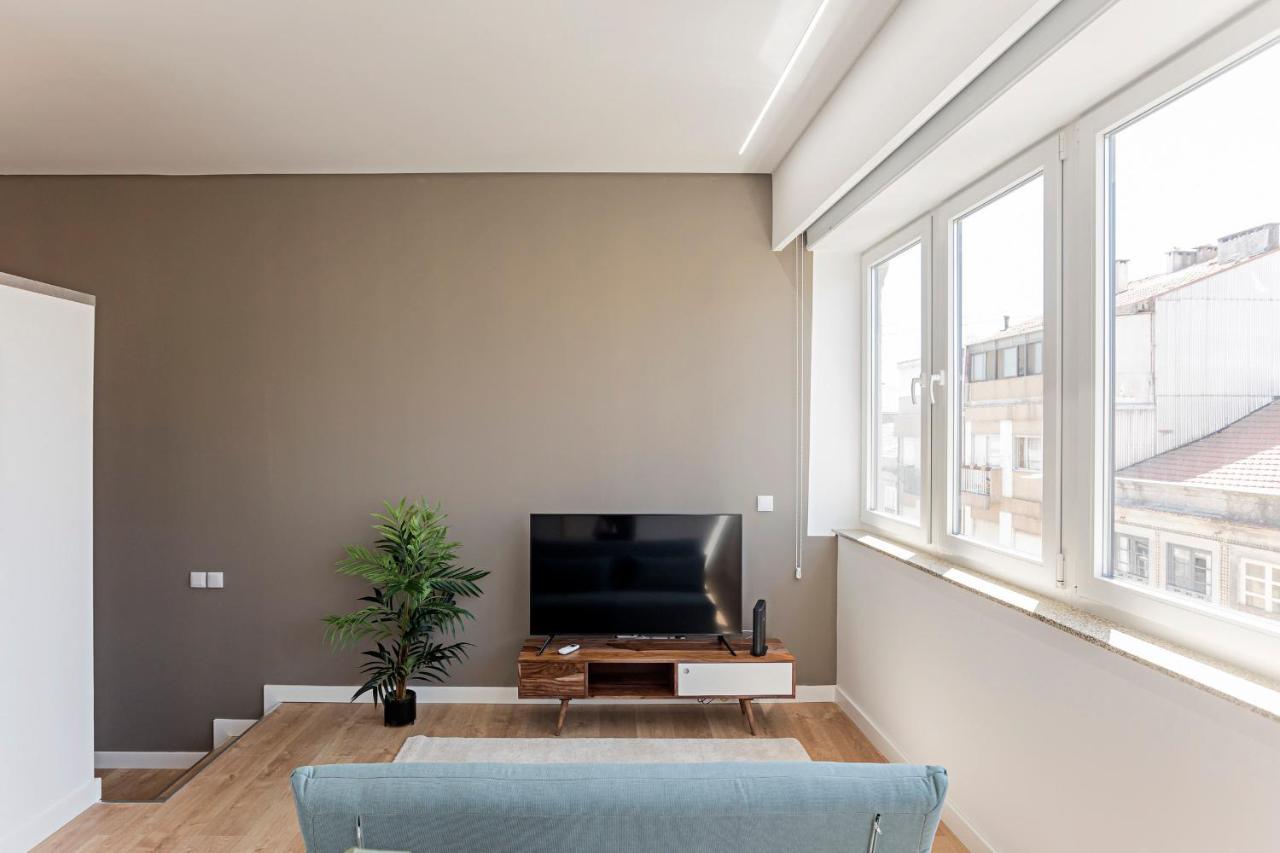 Urban House By Lovelystay Porto Bagian luar foto