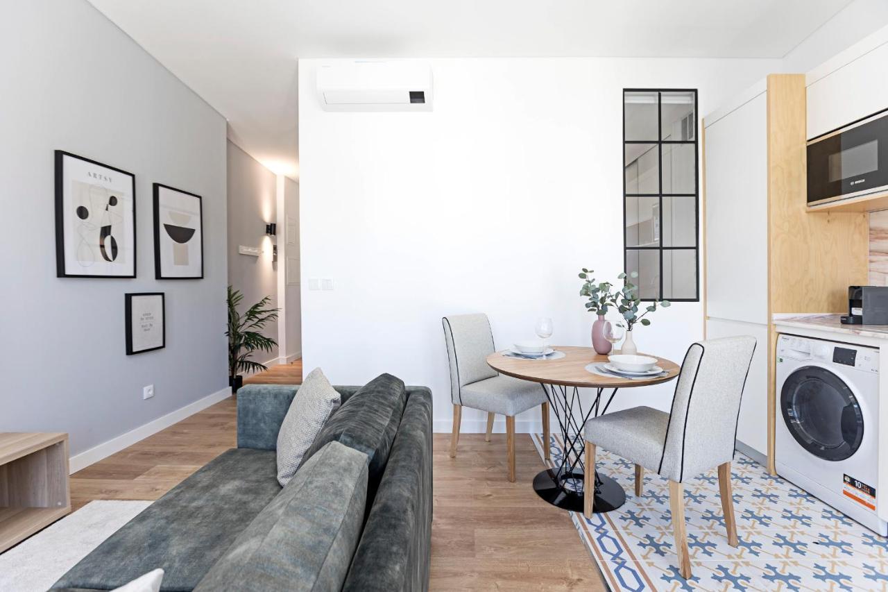 Urban House By Lovelystay Porto Bagian luar foto