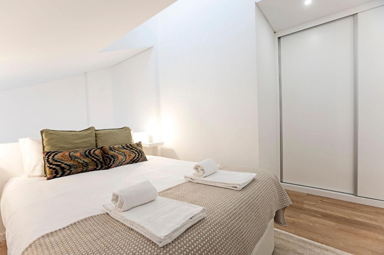 Urban House By Lovelystay Porto Bagian luar foto